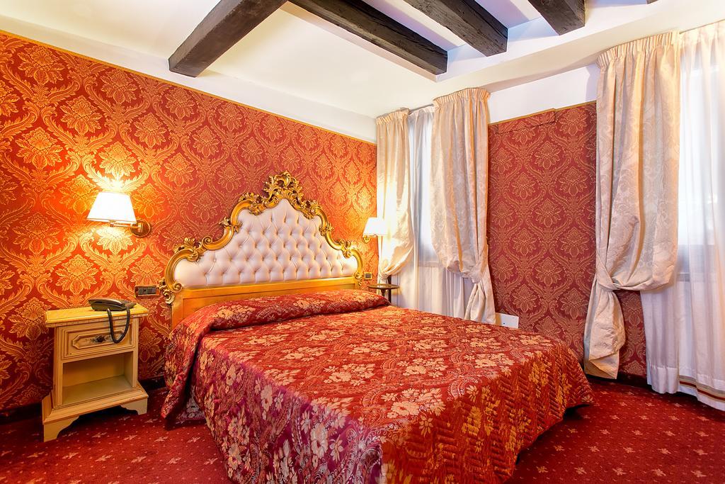 Ca' Della Loggia Venedig